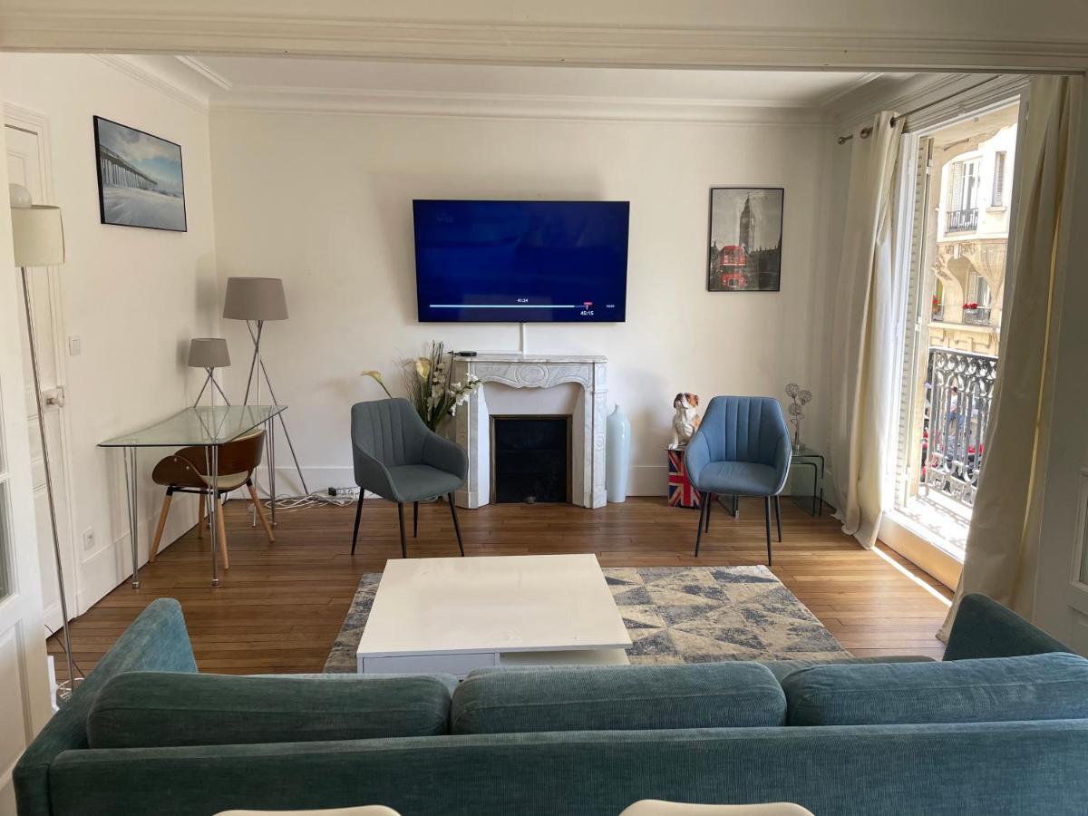 Appartement Tour Eiffel Parigi Esterno foto